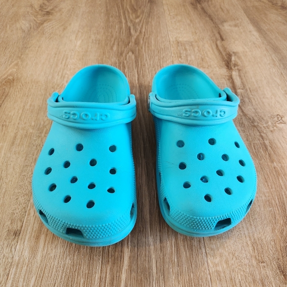Crocs Teal Blue Classic Clogs Women's Size 6 - Picture 2 of 7